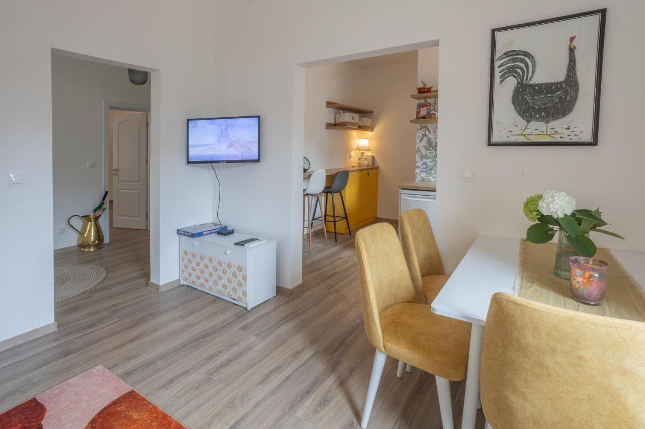 Linden House - A Lovely Apartment In Central Varna Exterior photo
