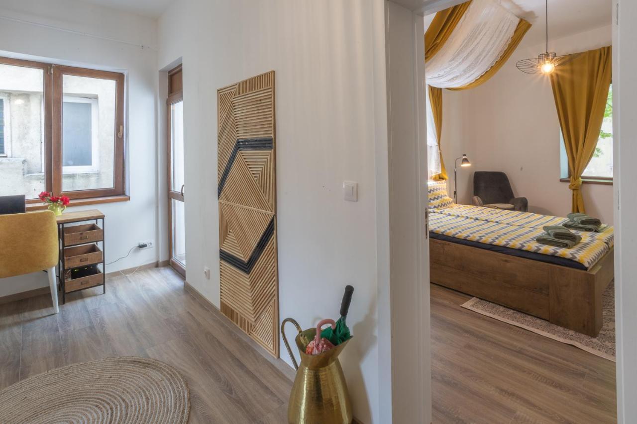 Linden House - A Lovely Apartment In Central Varna Exterior photo